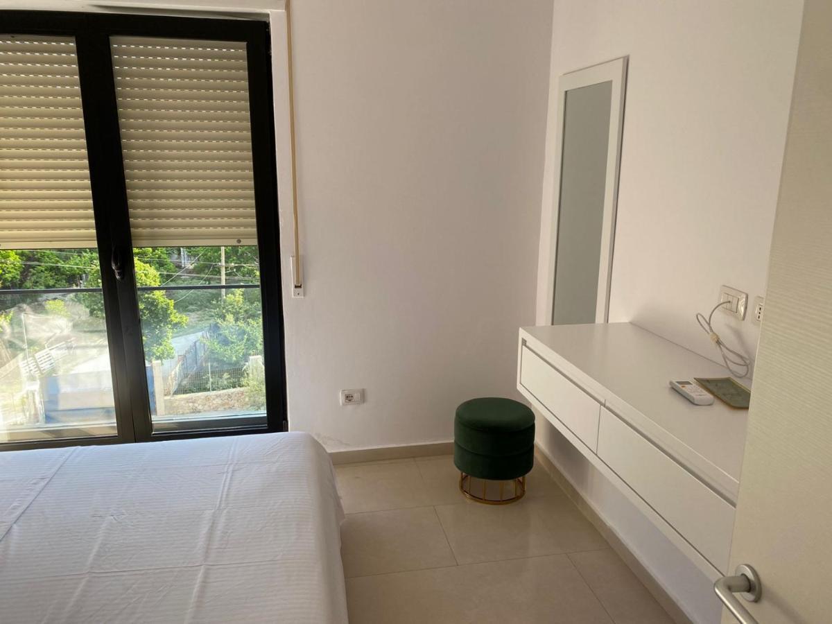Apartment Artemis Himarë Eksteriør billede