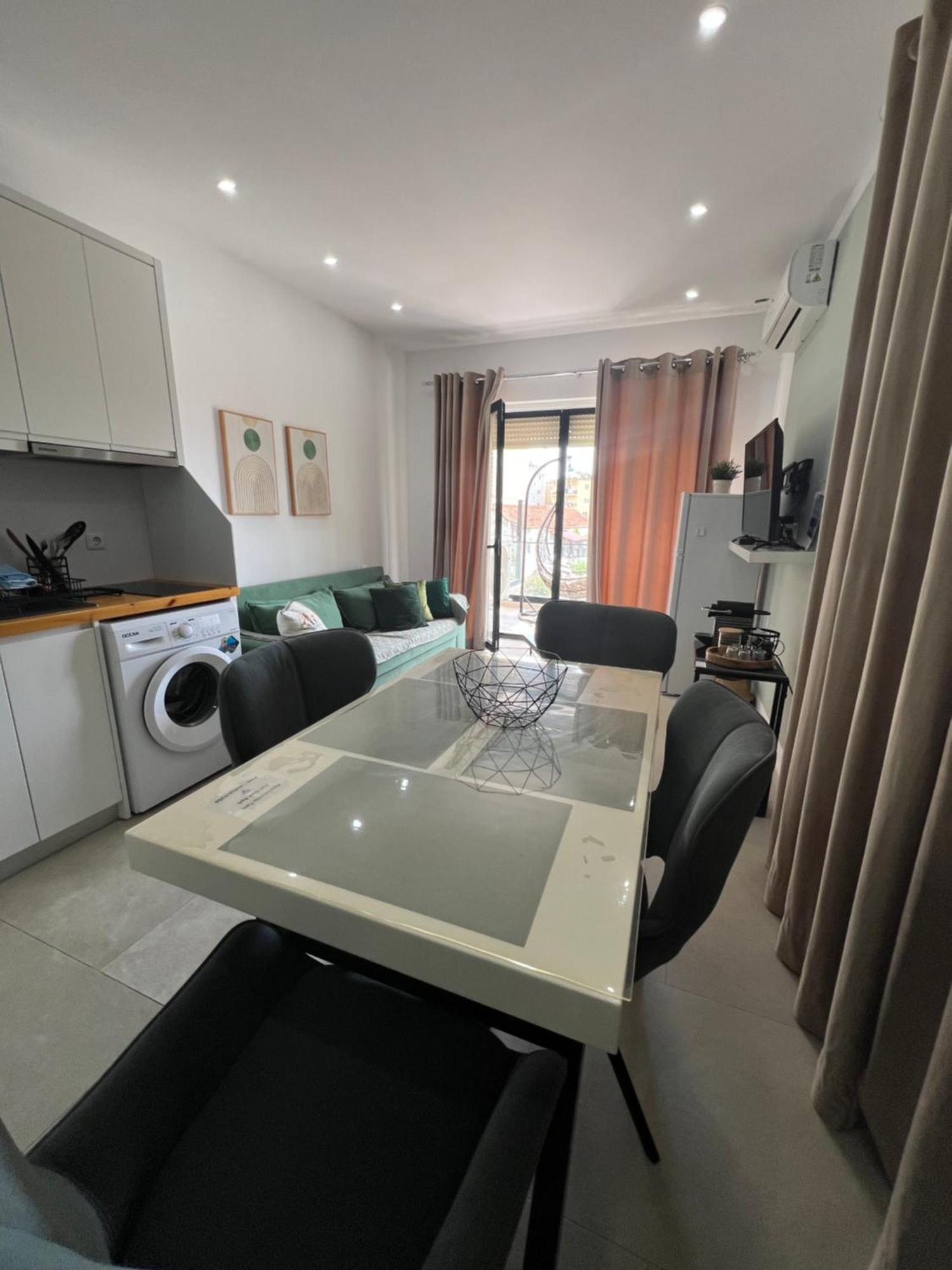 Apartment Artemis Himarë Eksteriør billede